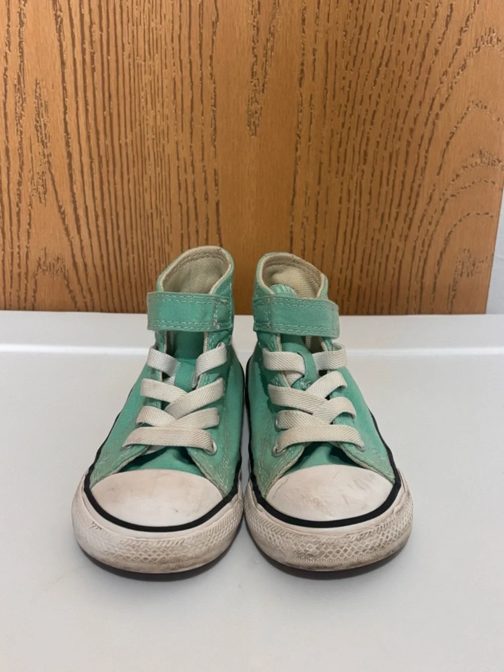 Converse Kids Turquoise High-Top Sneakers-size 7